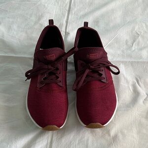New Balance Women's Training Shoes - Burgundy Red